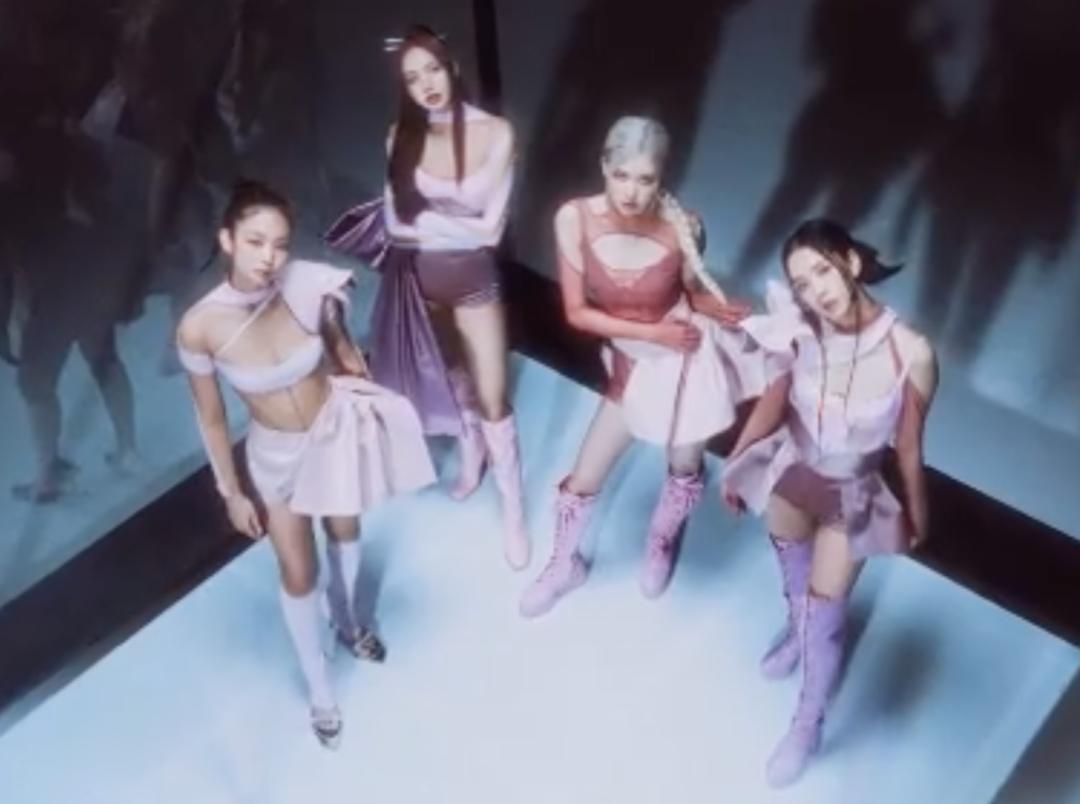 BLACKPINK全员上身的品牌究竟什么来头？