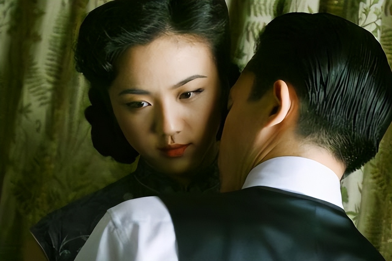 揭秘娱乐圈乱象的女艺人,娱乐圈中被骗得最惨的女明星