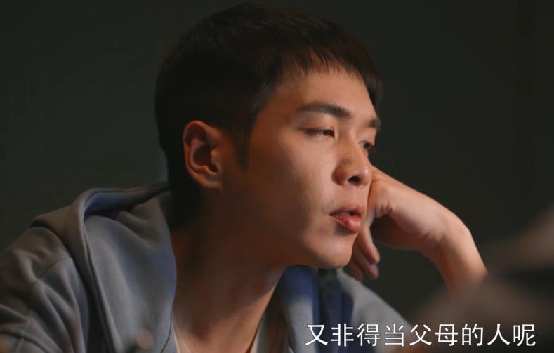 中国导演们！求求你们学学《警察荣誉》导演丁黑怎么拍“民警”吧