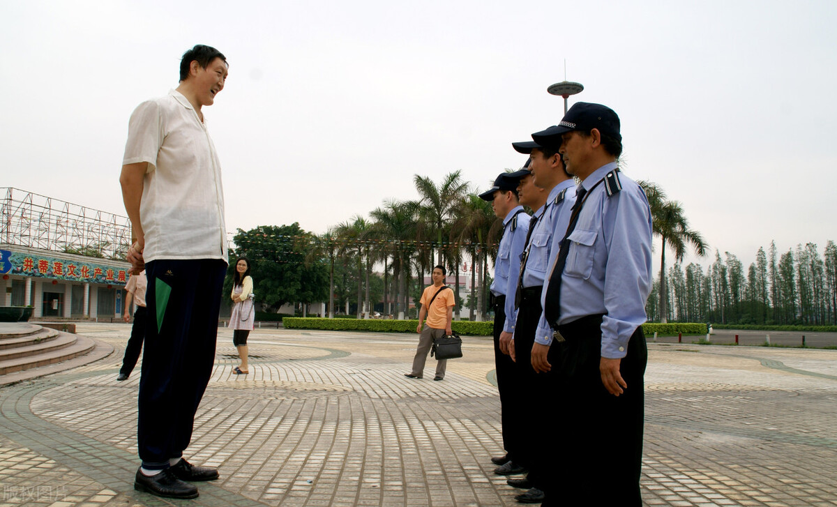 医院的保安一年收入,保安离职后能干什么