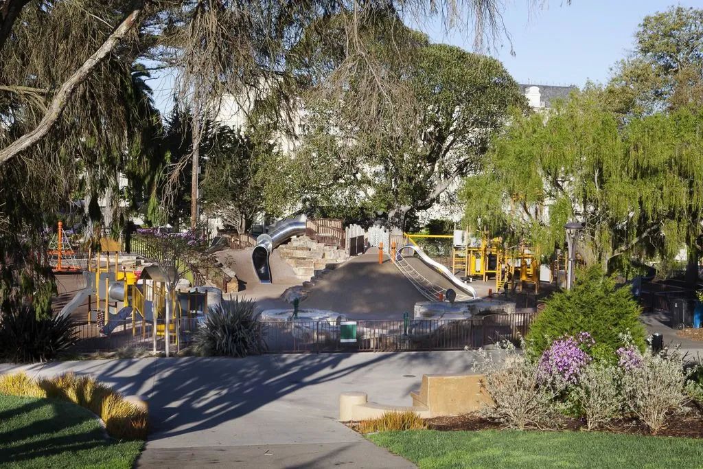 儿童游乐园景观设计手绘,儿童游乐场景观设计哪家好