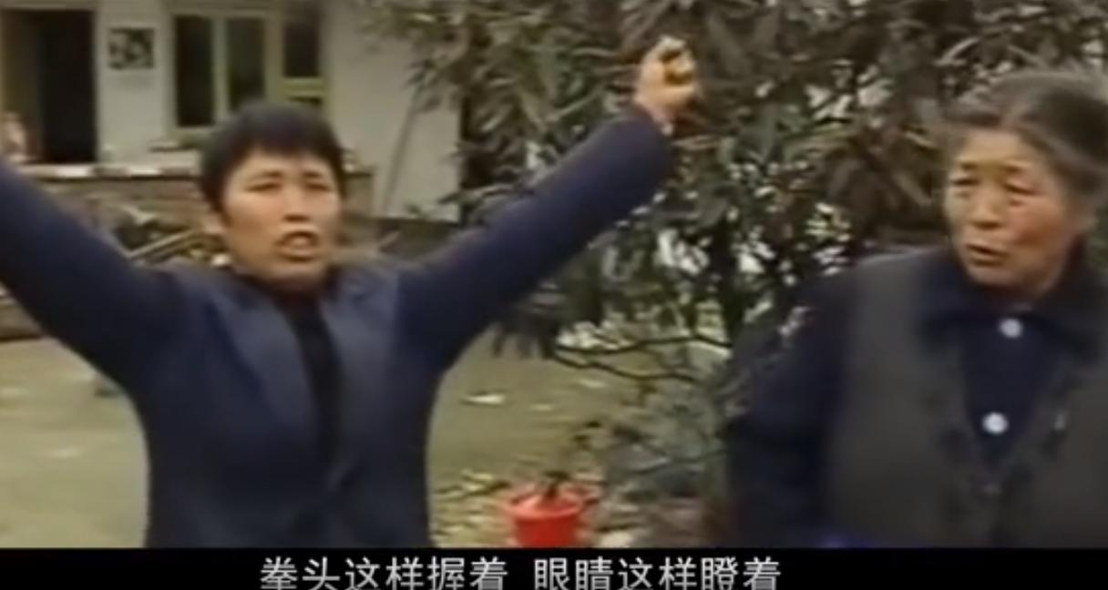 变态*杀凶**案！少女惨遭变态*魔色**砍成人彘，下身被塞满韭菜死去！