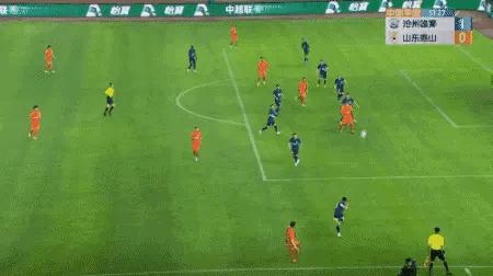 1:1，单场两次争议判罚，山东泰山四轮不胜，老牌劲旅真要保级吗