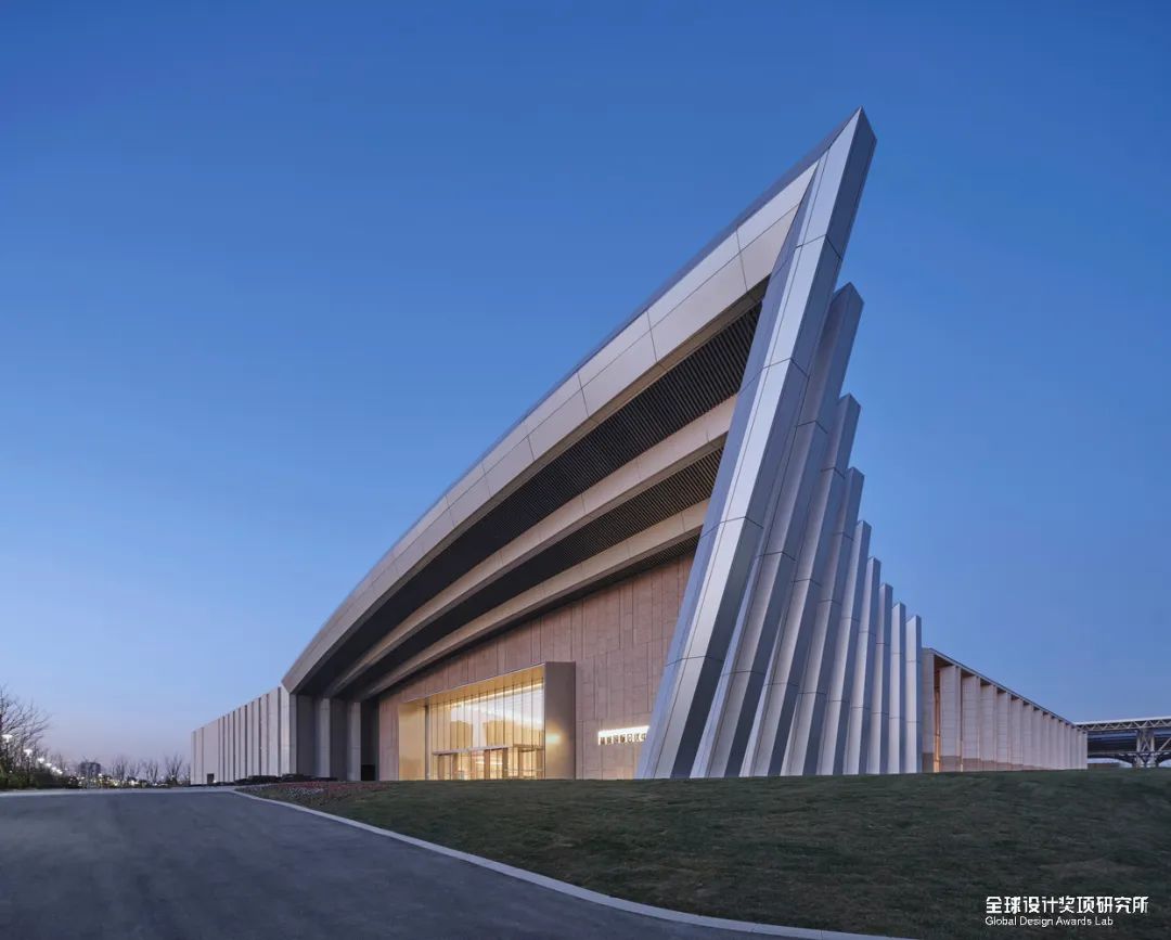 第57届美国金像奖,第49届美国金球奖电影