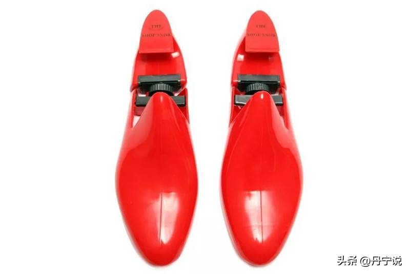 皮鞋护理鞋油带刷子,皮鞋护理膏和鞋油