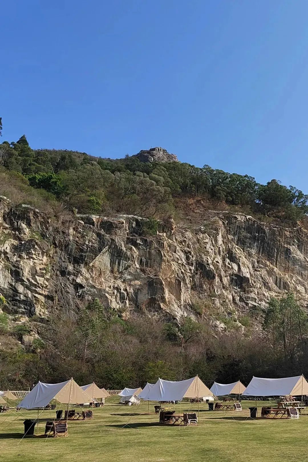 假期余额不足带孩子露营,假期余额不足赶紧郊游