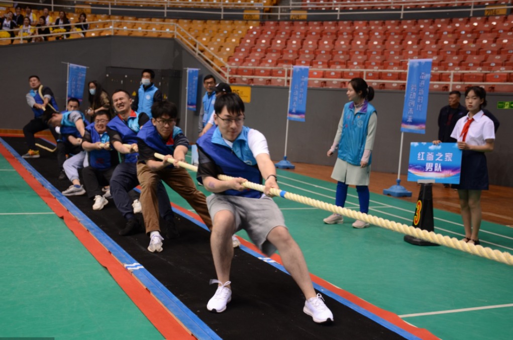 2019年全国职工沙地拔河比赛,拔河比赛凝聚同心齐力