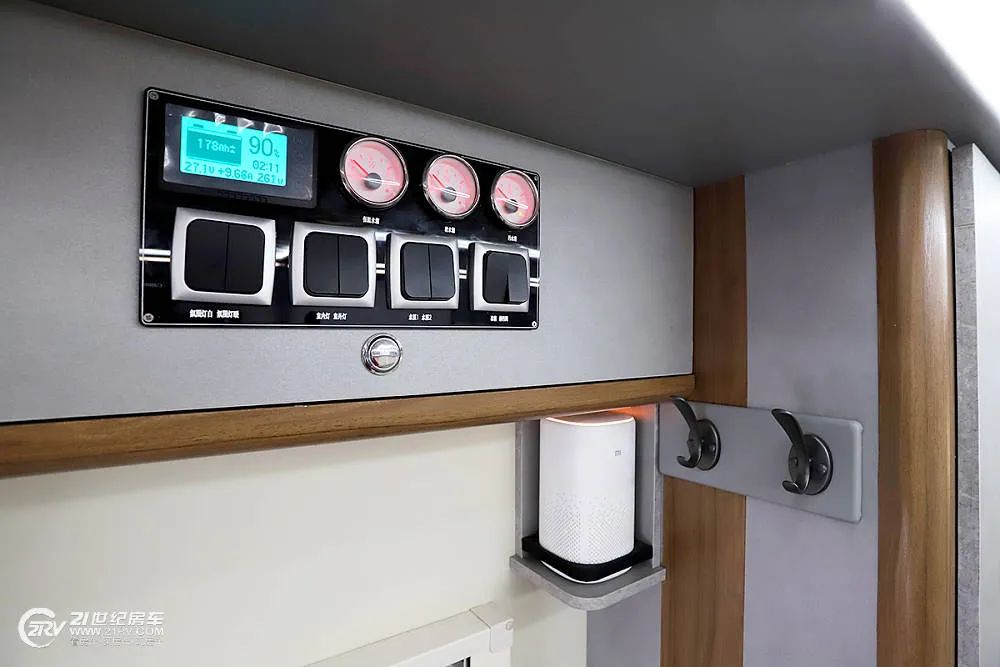 菲天房车混动一号配置,菲天一号混动轻卡房车