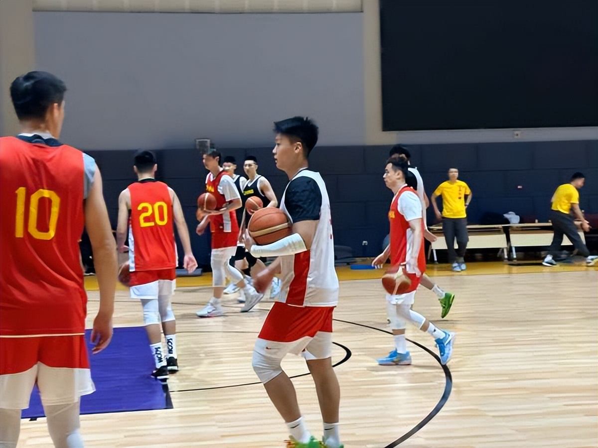 宏远周鹏最新消息,我要打篮球杜锋谈赵睿徐杰