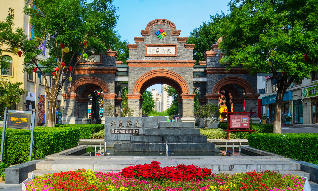 济南好吃的值得去的地方,济南好看又好吃的地方