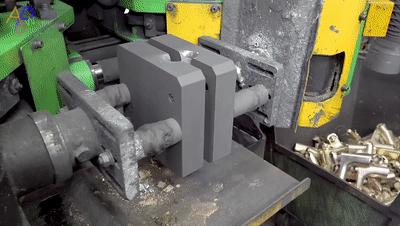 原来这就是砂型铸造，多动图展示水龙头制造过程