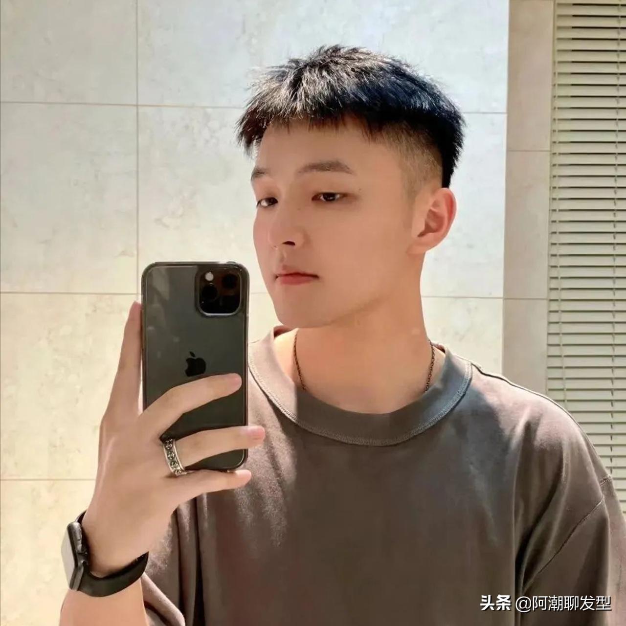 男士寸头短发两杠2020流行发型,青少年寸头短发型男2021流行发型