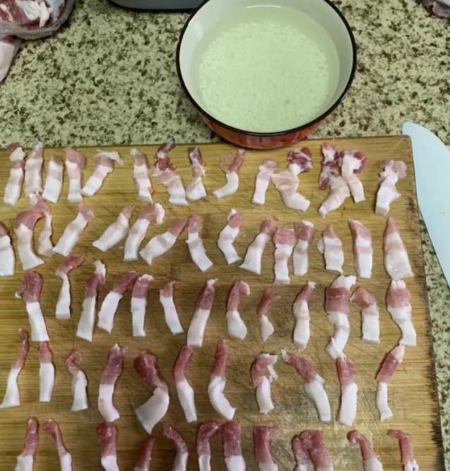 四个月全奶粉喂养宝宝辅食,一岁四个月宝宝辅食怎么做