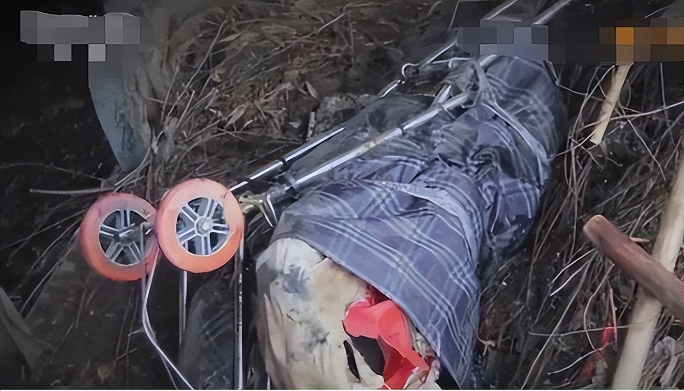 河边惊现赤裸女尸，*体下**竟然全是精斑，调查后发现凶手是死人？