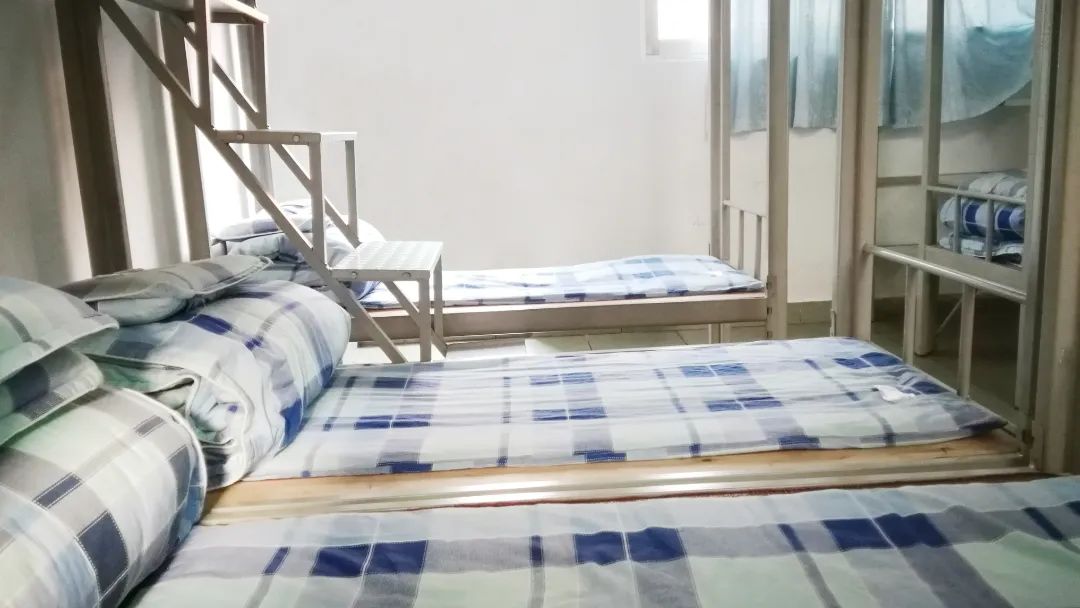 东莞四海学校招生简章,东莞2024石碣四海学校排名怎么样