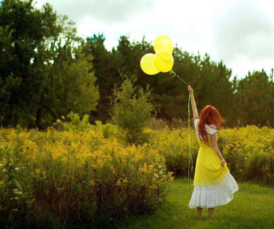 自卑敏感多疑女生怎么办,自卑敏感多疑性格女生对待感情