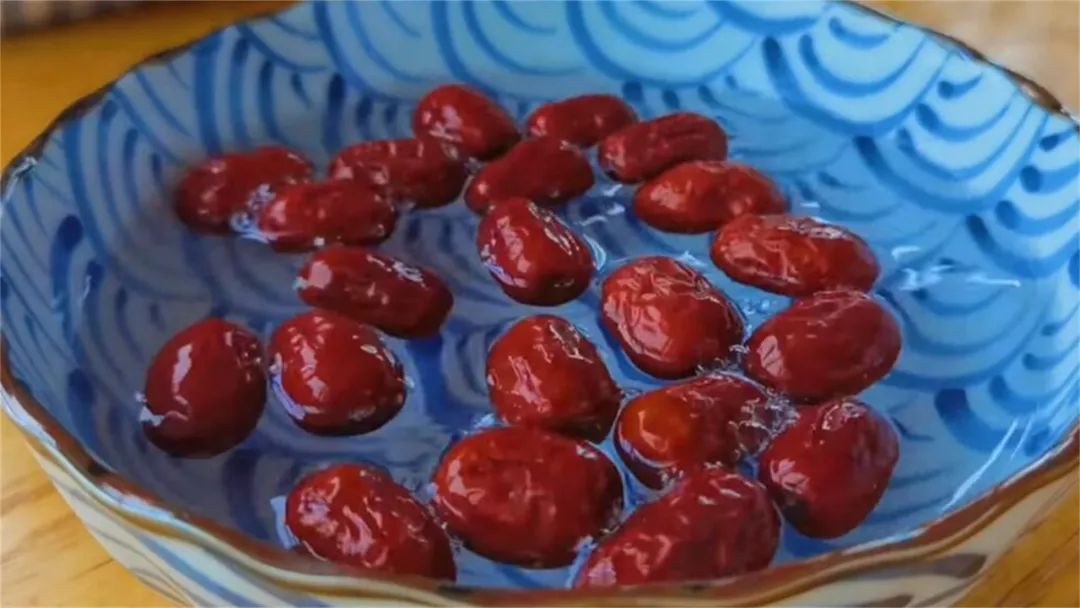 叶酸含量高的食物和蔬菜有哪些,补充叶酸的主食水果蔬菜有哪些