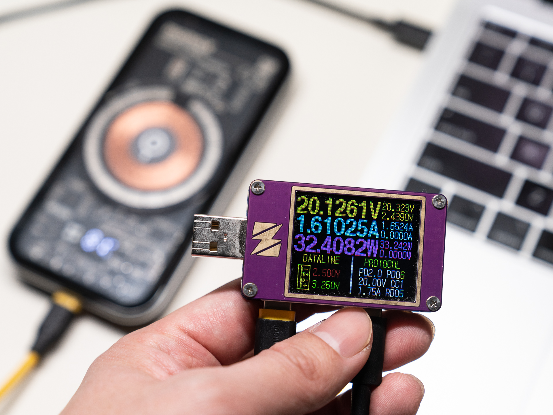 哪款磁吸充电宝最好用,最新磁吸式充电宝