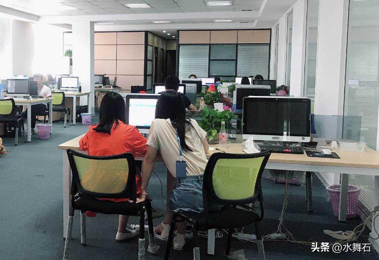 三线城市开自媒体工作室要多少钱,自媒体工作室注册哪种营业执照好