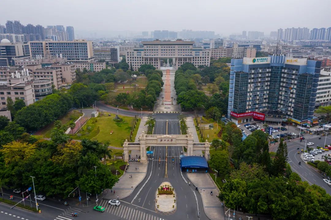 万达广场明秀,明秀万达什么时候才开业