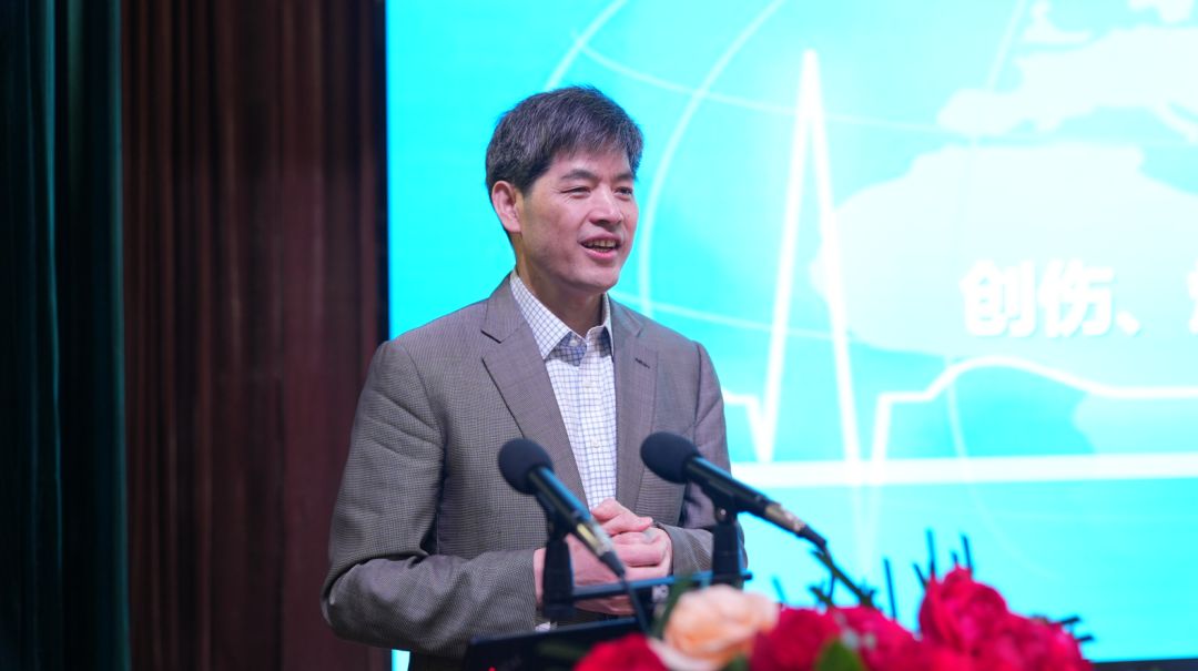 院士聚集一起,院士齐聚数字经济