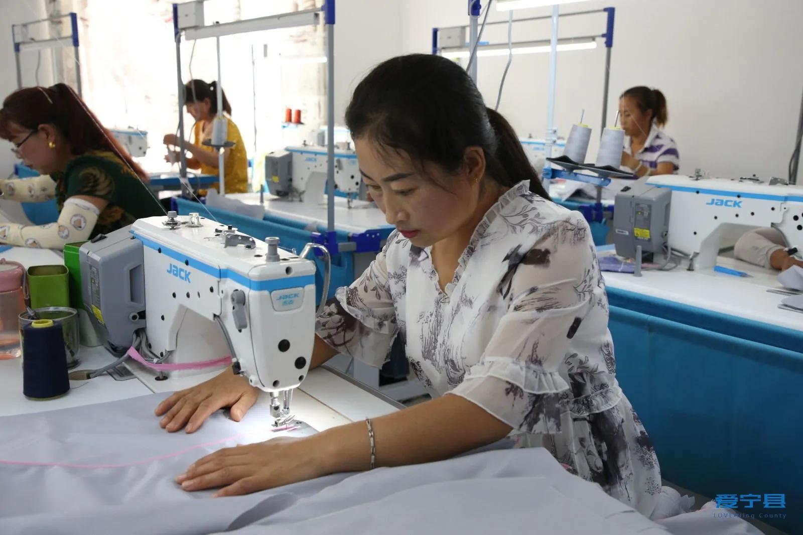 乡村小工厂解决增收致富大民生,返乡建工厂解决了村民就业