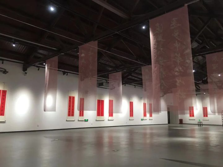 年味浓迎新春南京,迎新春展春联