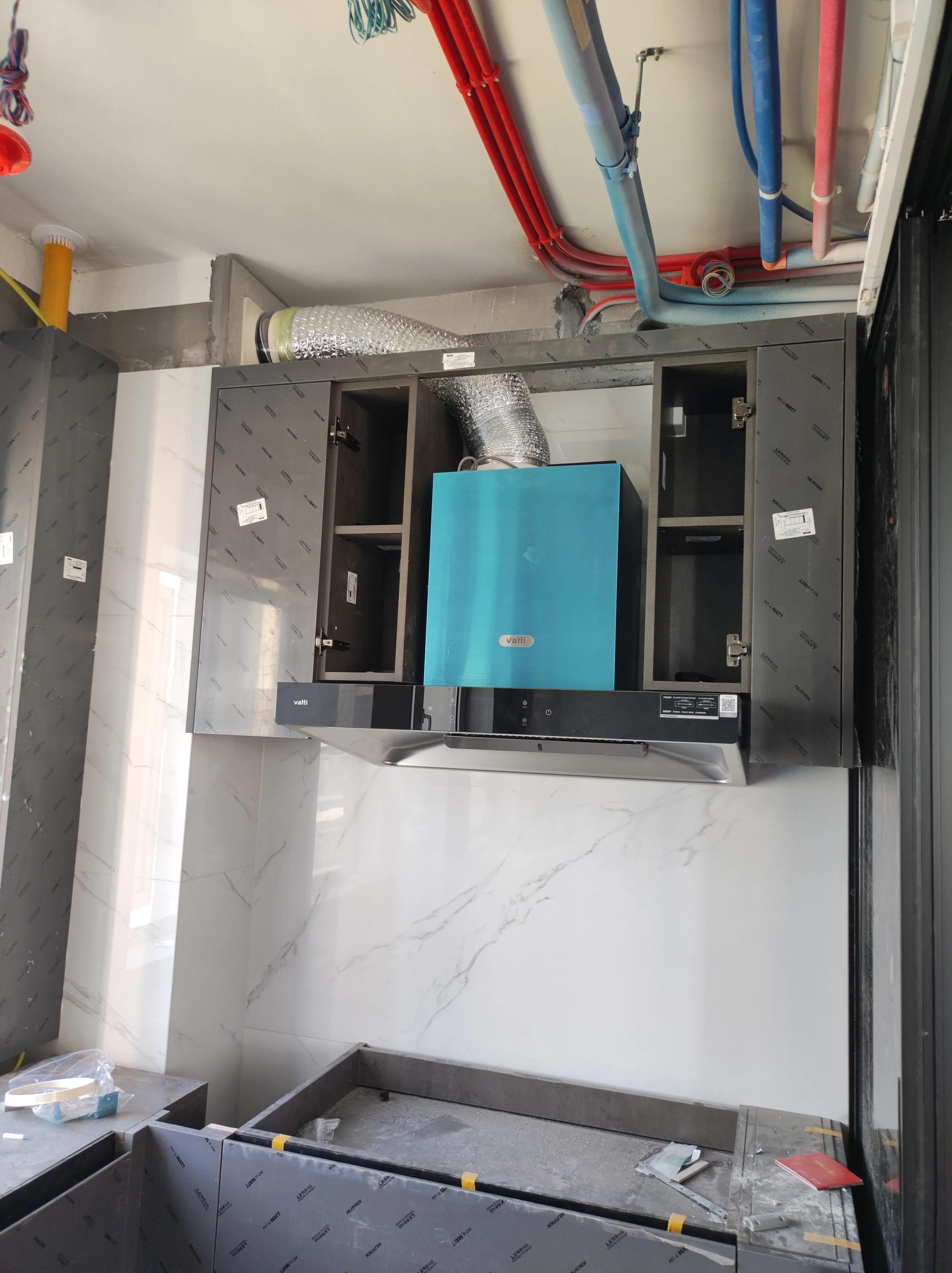 厨房安装吊柜和台面有关系吗,厨房台面没做好可以装烟机吗