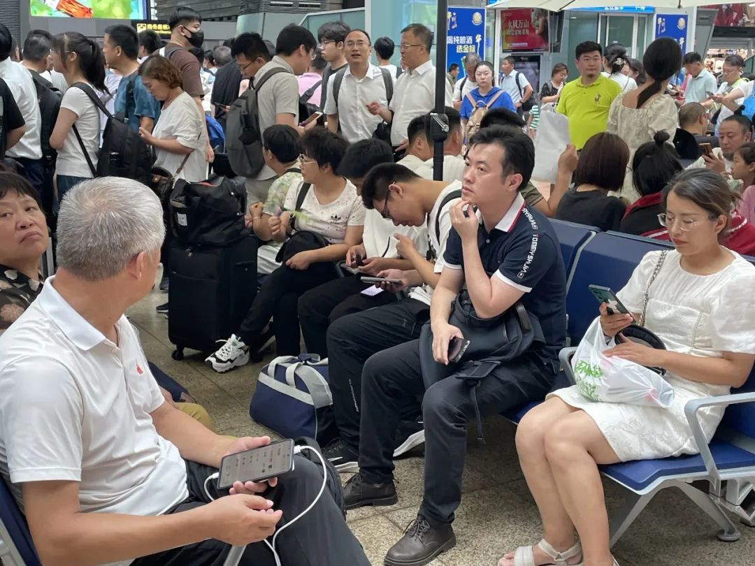 深度｜“烤验”玻璃穹顶：看起来很美，用着也要美