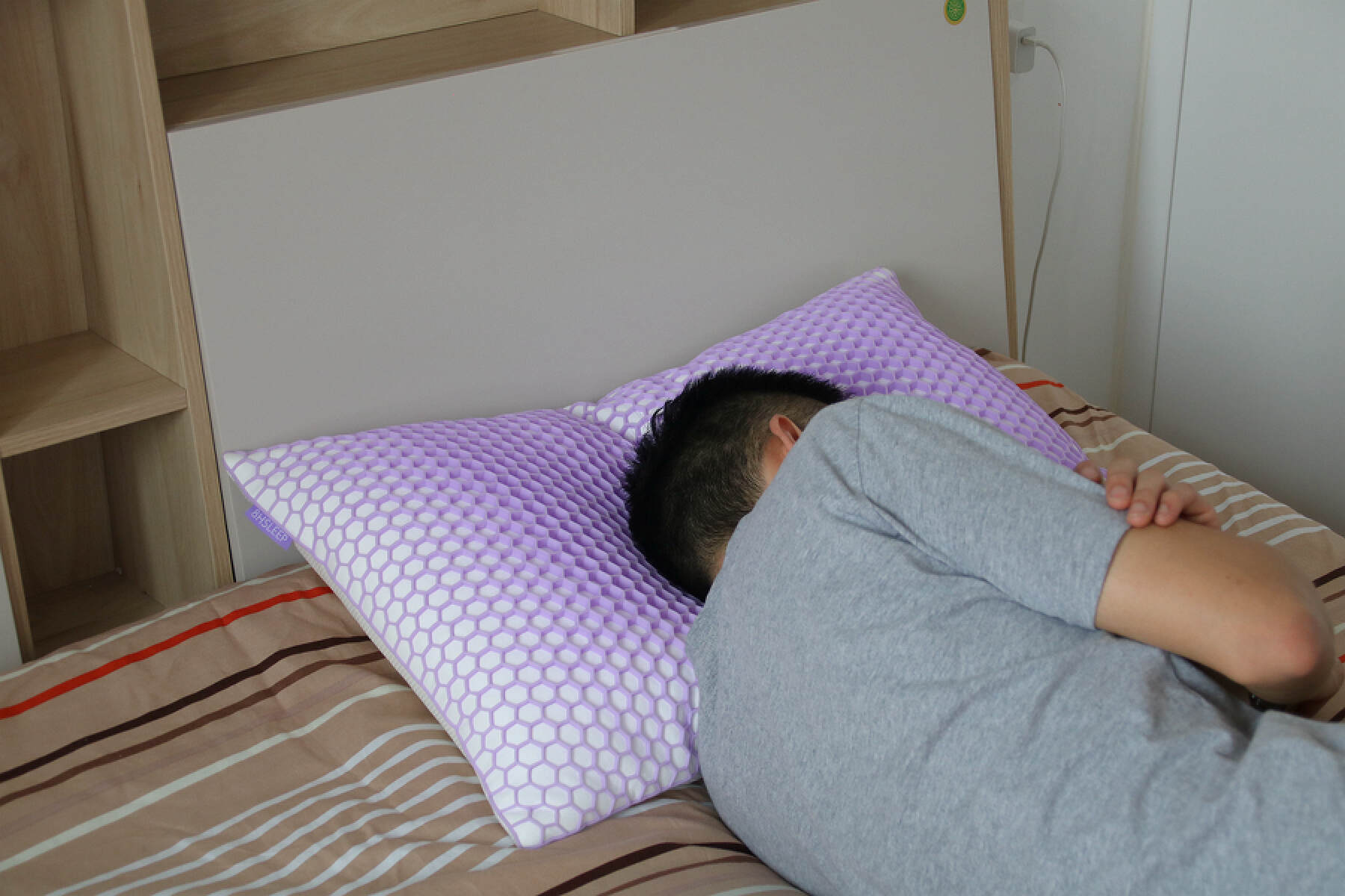 8htpe蜂巢枕,8htpe蜂巢透气释压床垫测评