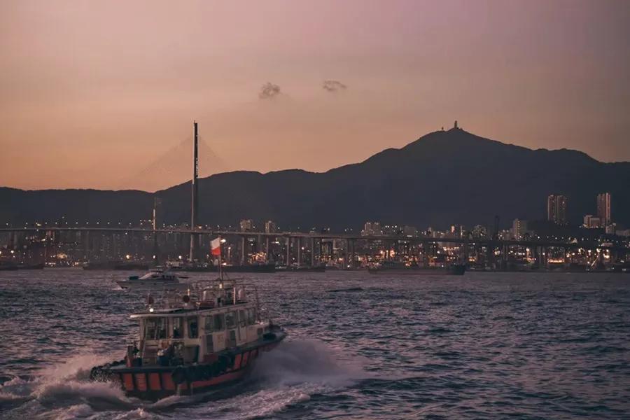 到底哪个才是真的的英文,哪些明星是真正香港本地人