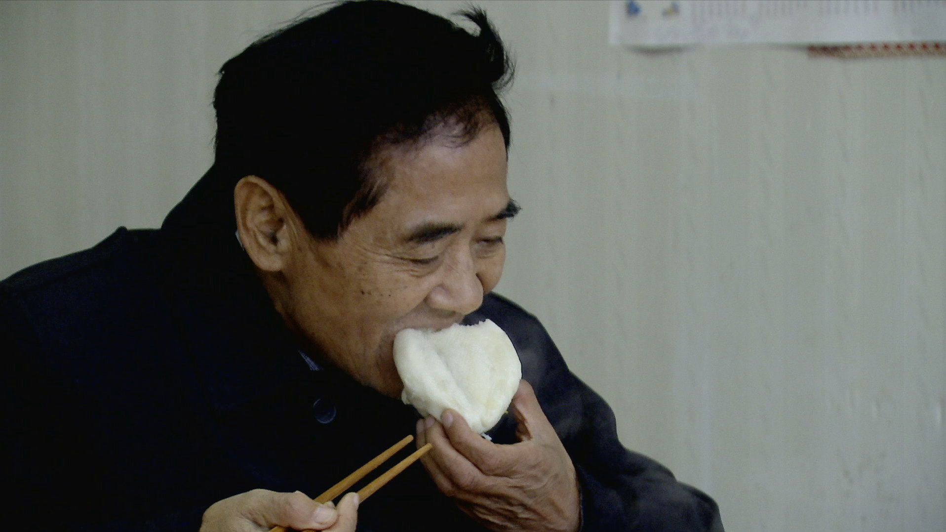 七旬患癌老人种树价值六亿,患癌患者卖房捐款后续