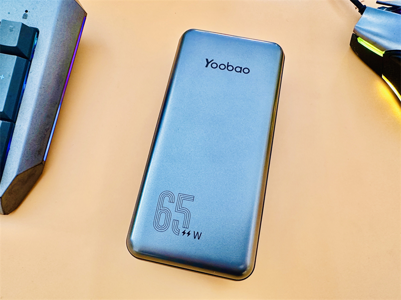 快速闪充充电宝羽博,yoobao羽博充电宝20000毫安