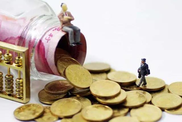 人民日报教你十个实用存款技巧,一个正确存钱方法和四个存款陷阱