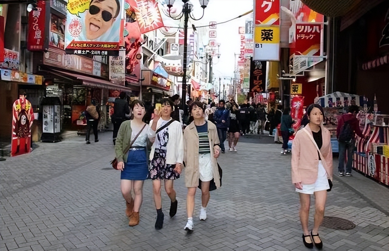 中韩和巴铁对比,巴铁怎么区分中国和日韩人的