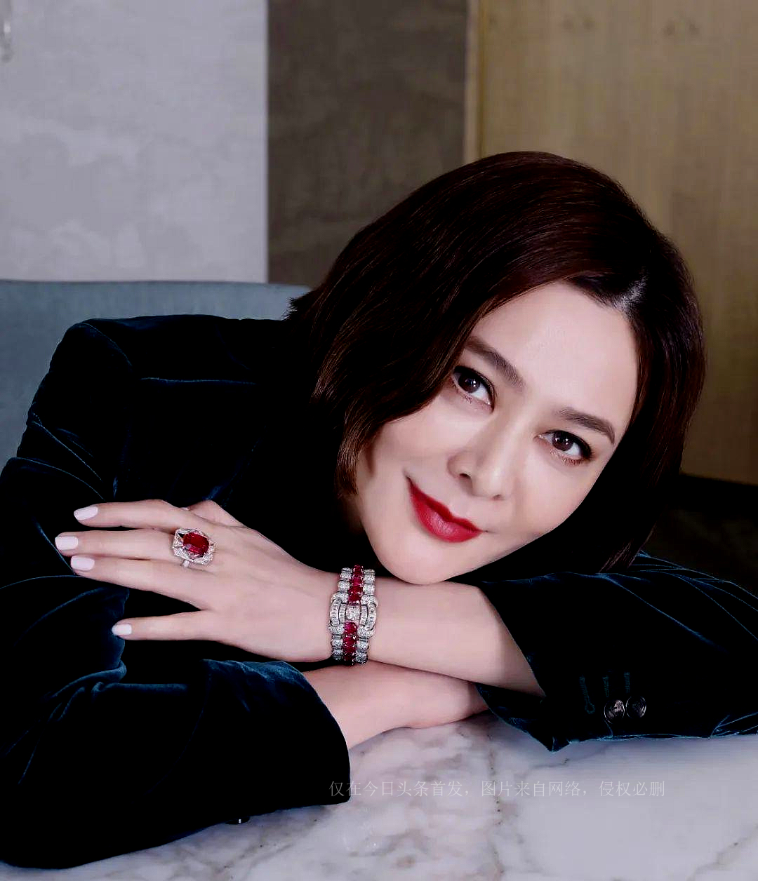 关之琳是绝代美人吗,关之琳从18岁到60岁的盛世容颜