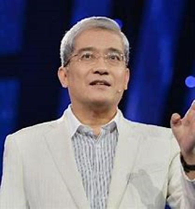 从“良心经济学家”到“江湖*子骗**”，*咸平郎**如何一步步走下神坛？