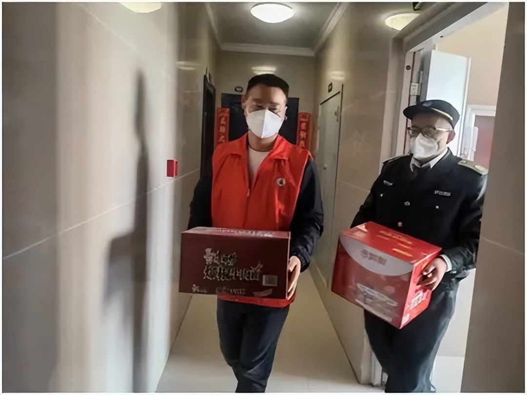 居家防疫不用愁新鲜猪肉送上门,战疫情生活物资运送湖北