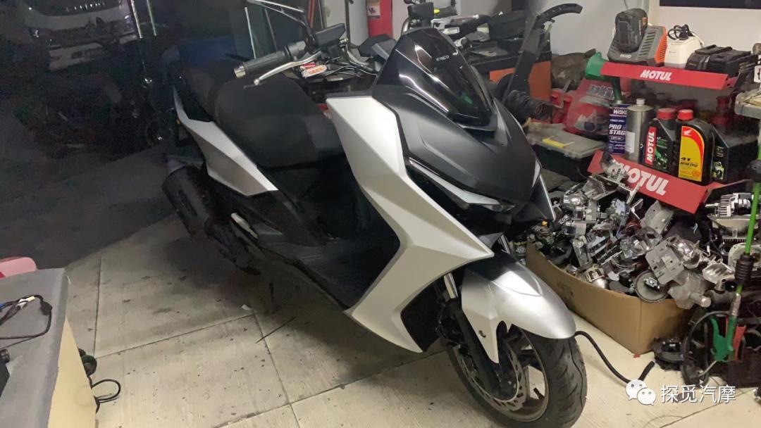 光阳krv180对比三阳drg158,雅马哈nvx155和三阳drg158