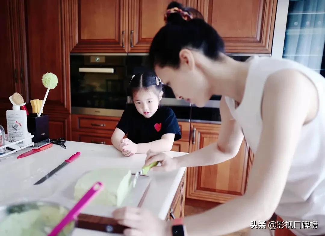 从亮剑女一号到富豪老公被判刑，童蕾是怎么一步步沦为小配角的？