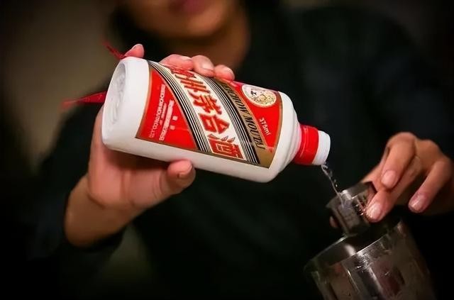 飞天茅台为啥明码标价,飞天茅台国内和国外价格