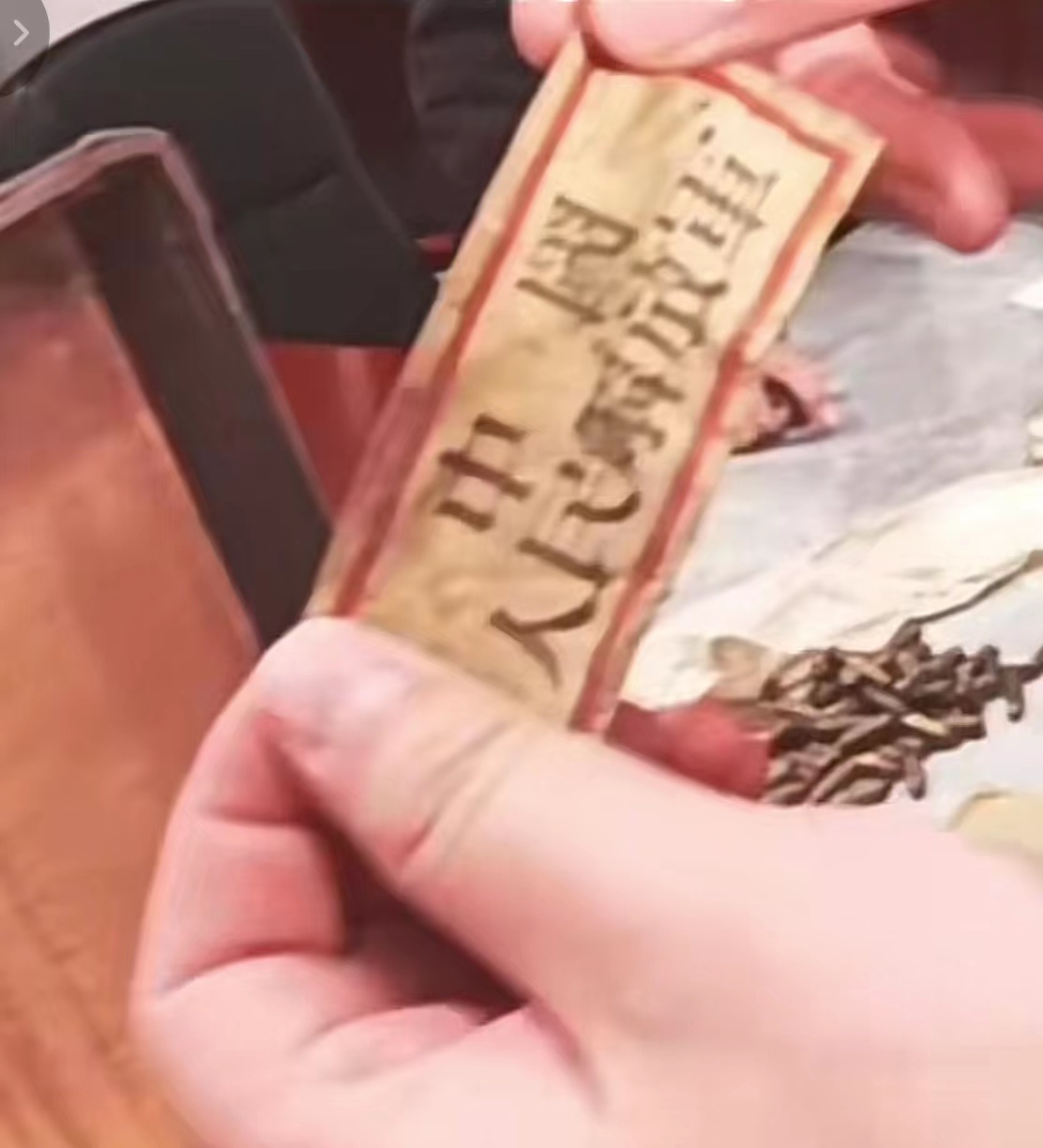 致敬缅怀伟大英勇的战斗英雄,致敬中国每一位英勇平凡的英雄