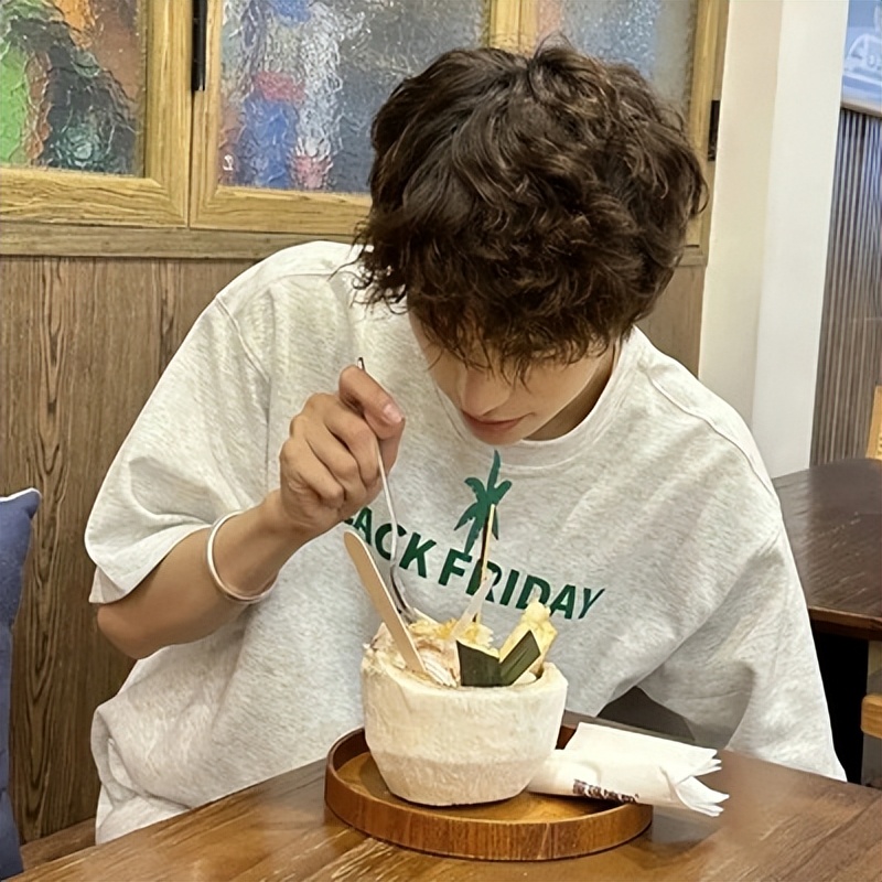 黑白风超帅高级感男头,好看的高级帅气男头