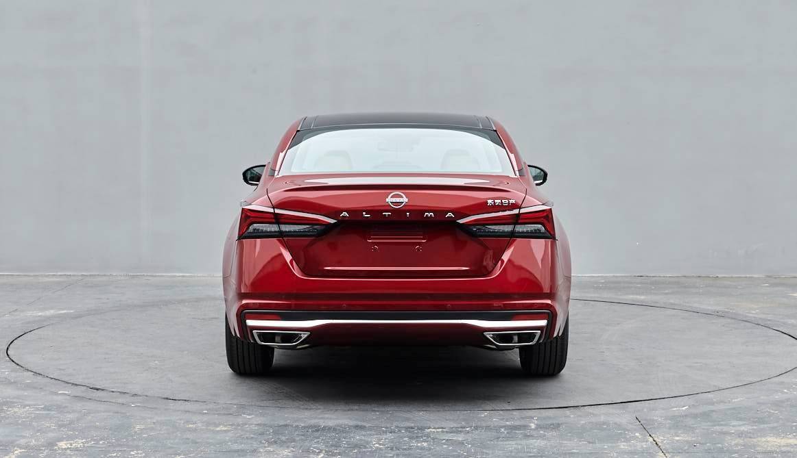 2.0L发动机够用不,2.0l天籁老款动力