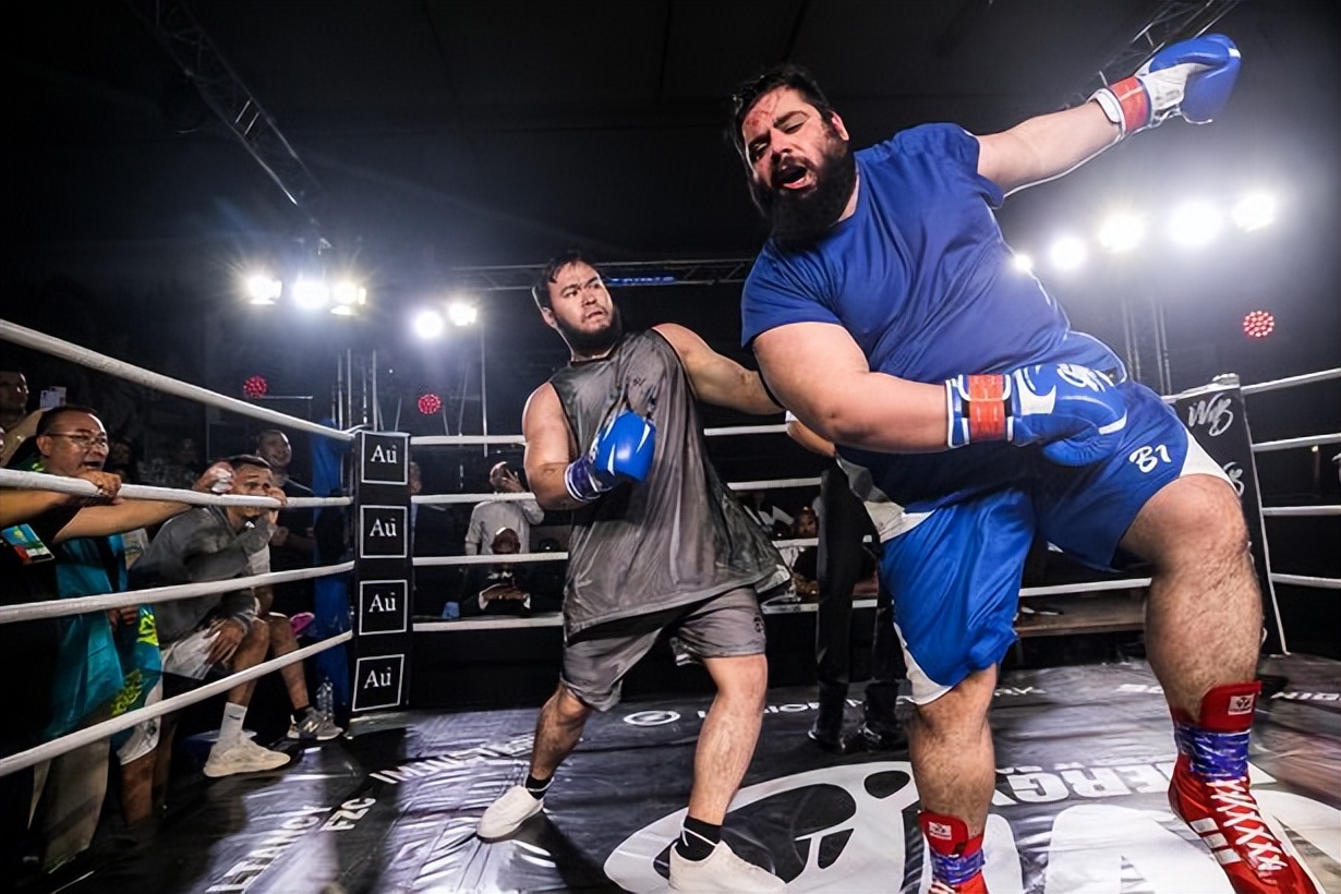 伊朗绿巨人,伊朗绿巨人wwe比赛视频