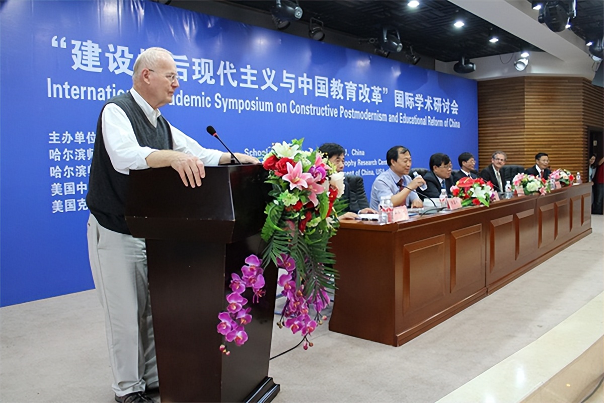 缅怀著名的思想家,缅怀伟大思想家