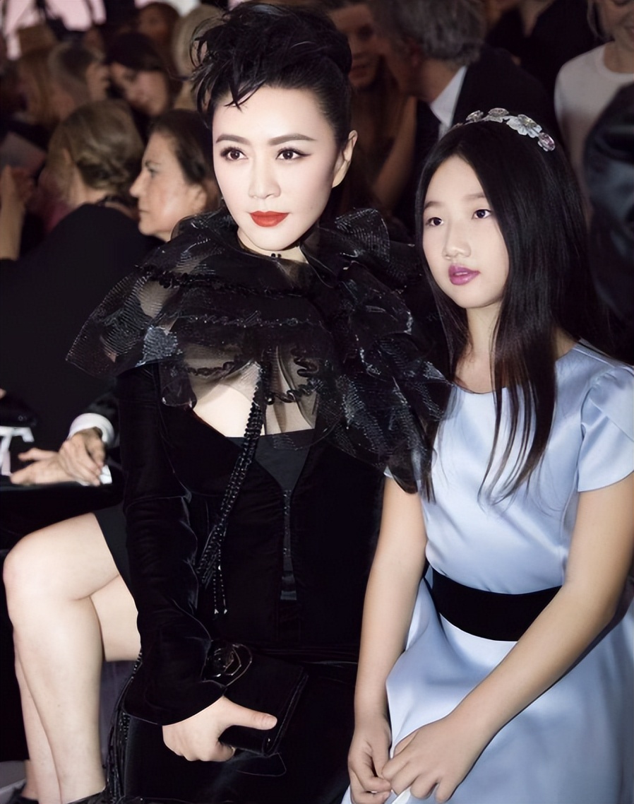 田海蓉被抛弃后活得最精彩,田海蓉丈夫葬礼视频