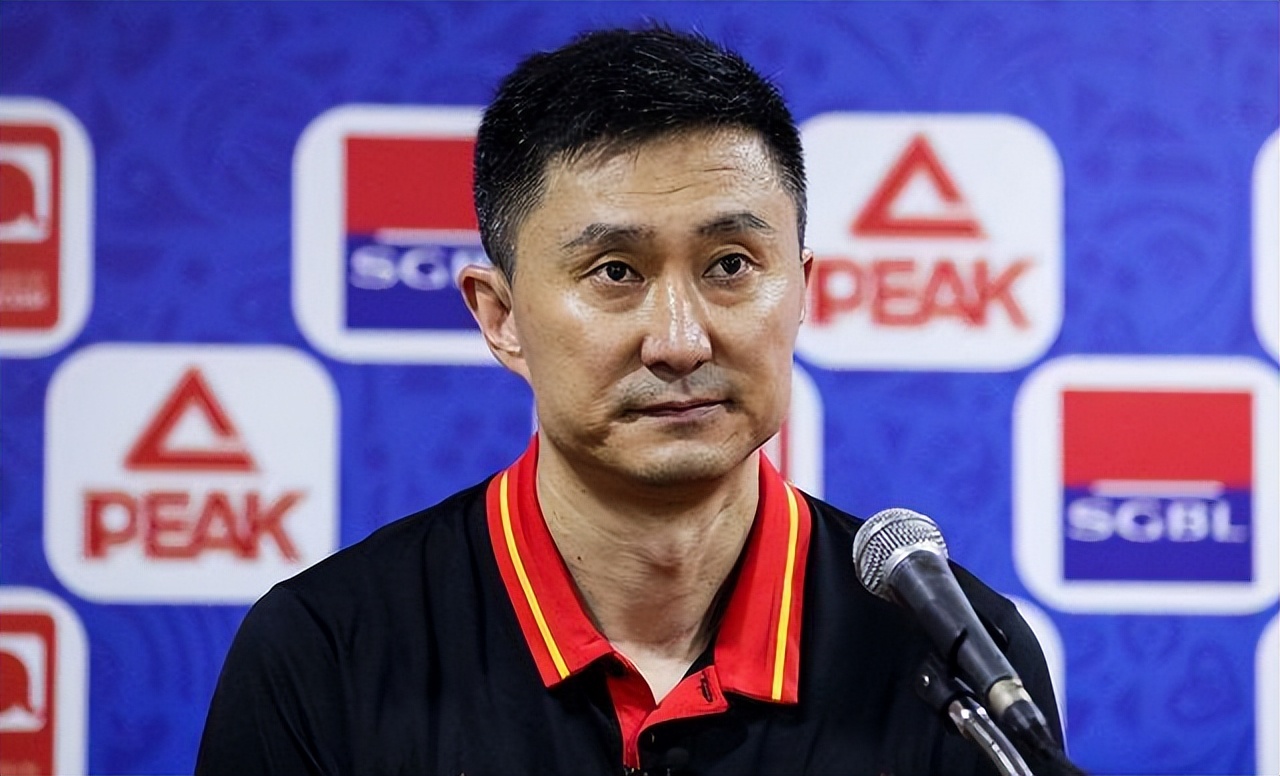 中国男篮24人最新名单,杜锋发布中国男篮名单