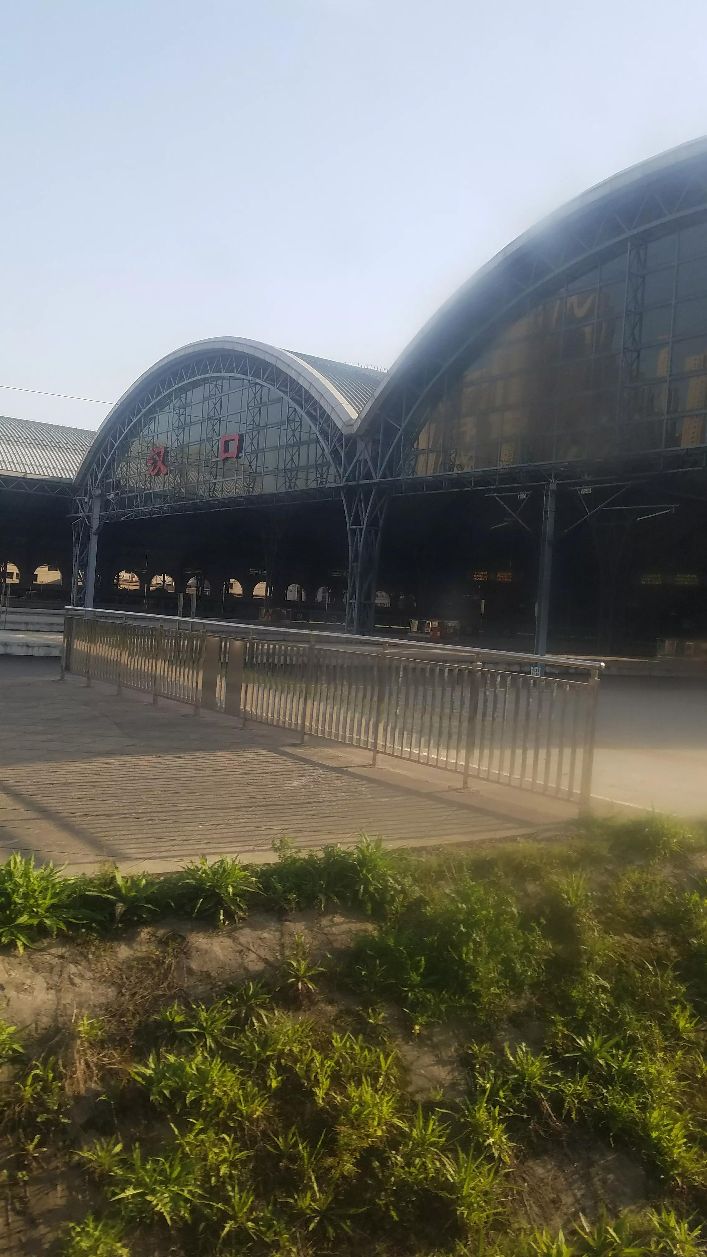 武昌火车站到汉口火车站多远,武昌火车站到汉口火车站的公交