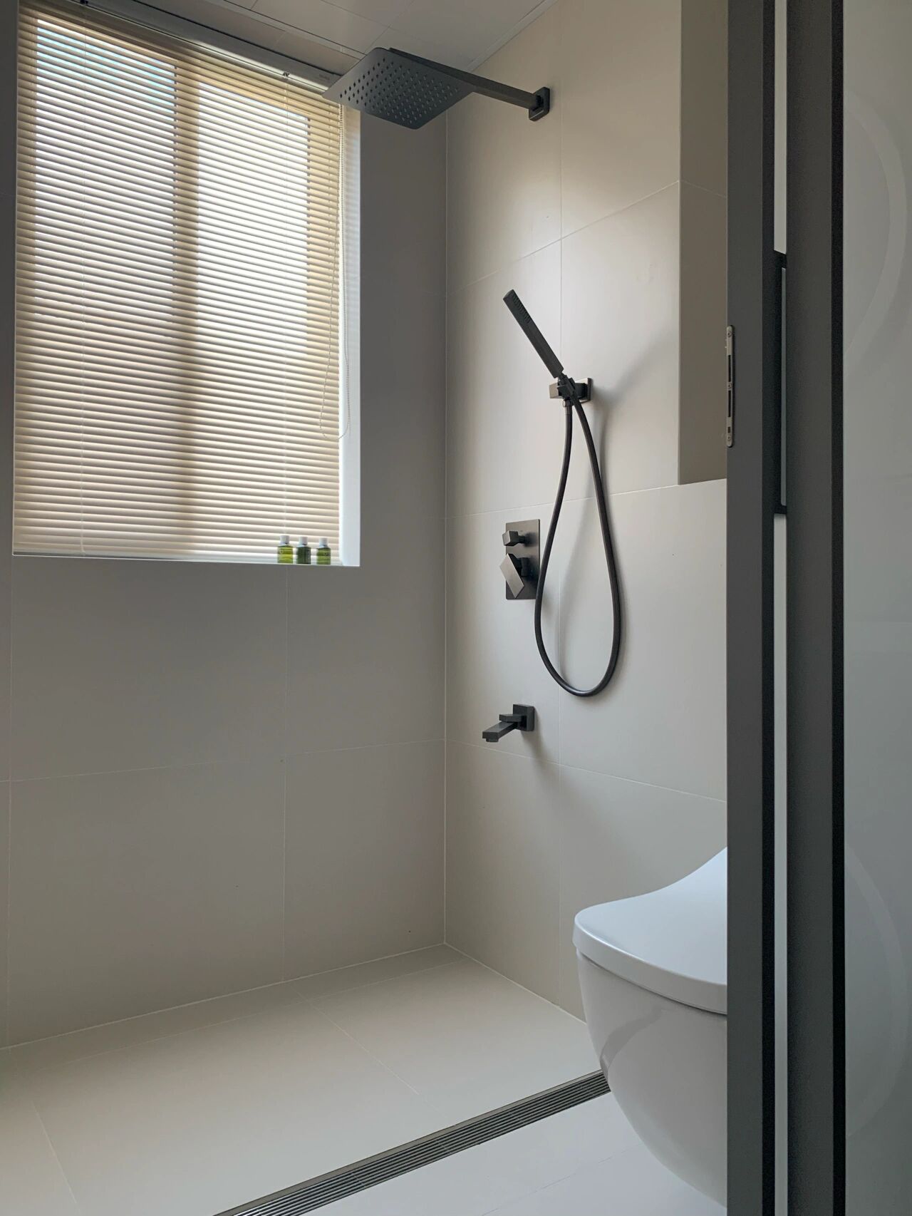 越来越多的人喜欢厨房,沉浸式家务清洁体验厕所篇